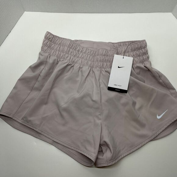 Nike One Women's Dri-FIT Ultra High-Waisted 3" Brief-Lined Shorts Size XS - Picture 1 of 8